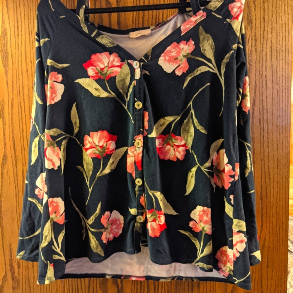 HOPELY navy blue top